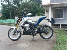 58@: DP:1JUTA B BEKASI XABRE 150CC SILVER