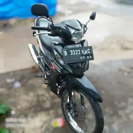 Jual motor Honda Revo