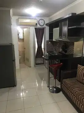 SEWA Apartemen Gading Nias 2 Kamar di Tower Emerald Lt 9