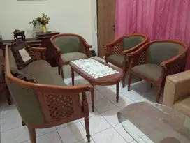 1 set sofa ruang tamu