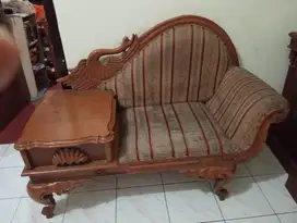 Dijual sofa kecil untuk ruang tamu atau ruang keluarga