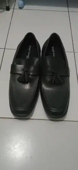 Dijual Sepatu Pria Yongki Komaladi