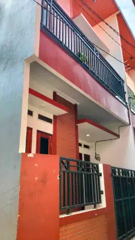 Dijual rumah baru 2.lantai roftop dBintara dkt gerbang tol pdk kopi