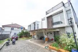Jual Cepat Rumah Selangkah ke Stasiun LRT Cibubur Harga NEGO