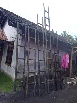 Tangga bambu wulung