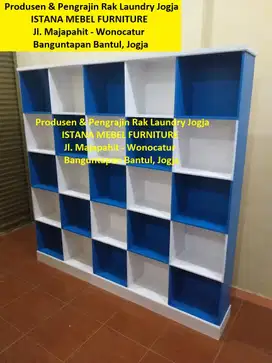 Almari Lemari Rak Etalase Toko Buku Laundry Loundry Londry Kotak Kayu