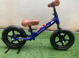 Sepeda anak London Taxi pushbike balance bike kickbike