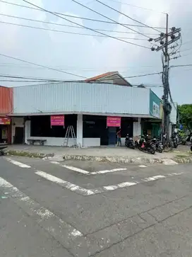 Rumah Usaha Bagus Siap Pakai Pasar Besar Wetan Surabaya