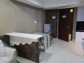 Apartemen disewakan Grand sungkono Lagoon Venetian Lantai 08, Surabaya