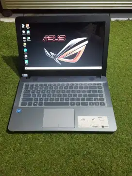 Laptop Asus X441M