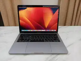 MacBook Pro Retina 2019 13in i7 RAM 16GB SSD 512GB TouchBar