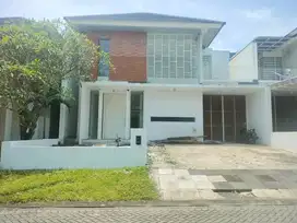 DIJUAL RUMAH MINIMALIS WATERFRONT CITRALAND