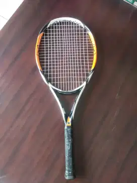 Raket Tenis WILSON (K) FACTOR