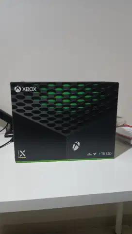 XBOX SERIES X (LIKE NEW)