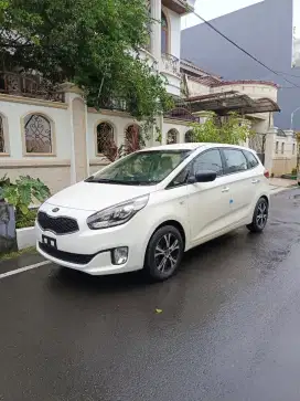 Kia carens 2014 unit baru 0km