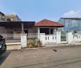 Dijual Tanah dan Rumah di Komp BNI Jatiwaringin  harga dibawah pasaran