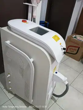 Alat IPL ( INTENS PULSE LASER)