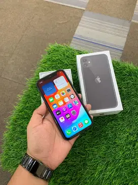 iPhone 11 64Gb All Provider Fullset Aman Mulus Bergaransi