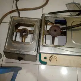 Kompor Gas dua tungku dan satu tungku