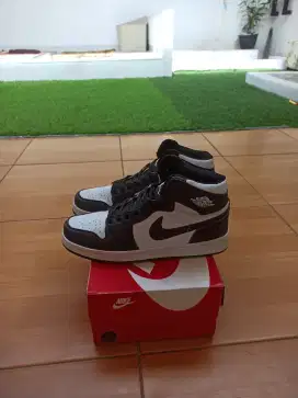 Sepatu air jordan size 42