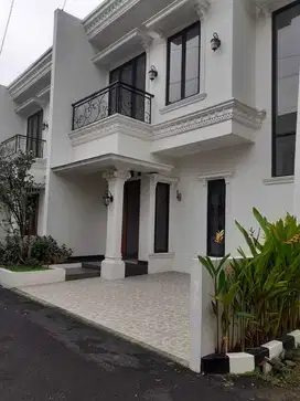 Rumah 2 Lantai 2 Taman SHM di Pondok Melati Bekasi Dijual