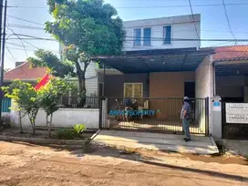 JUAL RUMAH DI MEDOKAN ASRI UTARA SURABAYA TIMUR (Tjin2Area)