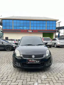 Suzuki Swift 1.5 M/T Hitam 2010  daihatsu rocky dsfk glory minicooper