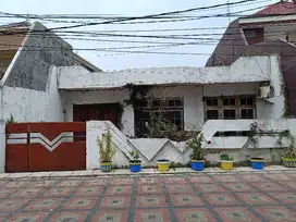 Dijual Rumah Lama hitung tanah Karang Asem