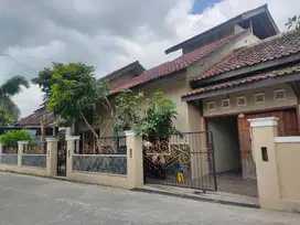 Dikontrakkan Rumah Besar di Seputaran jln Imogiri Timur 