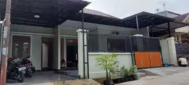 Rumah apik, terawat dan siap huni di Jatisari, Bekasi