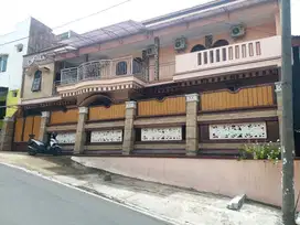 Kost UNS aktif Furnish Full Penghuni di Jalan Utama