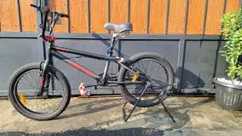 Sepeda BMX Anak