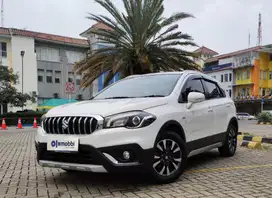 KM LOW TDP 8,JT Suzuki SX4 1.5 S-Cross Bensin-MT Putih 2018