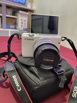 Camera Canon EOS m10