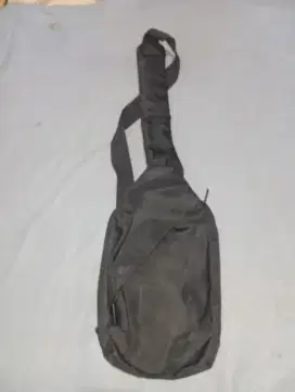 Tas selempang dr MR DIY masih baru