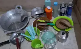 Meja Belajar, Bak Air Besar, Perlengkapan Masak & Makan, Kotak, Toples