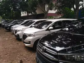 Rental mobil Sewa mobil Carter mobil malang batu bromo