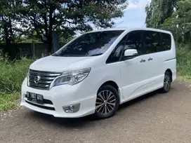 DP 0 rupiah Nissan Serena HWS 2017 Putih kredit bunga 0%