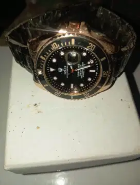 Jam tangan Rolex