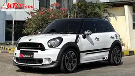 Mini Cooper Countryman 1.6L JCW Kit White On Black NIK 2015