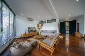 Modern Minimalist 3 BR Villa with Panoramic Rooftop in Umalas BSVL621