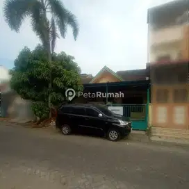 DIJUAL VILLA KOMPLEK CEMARA ASRI JALAN JAMBU (Teddo)