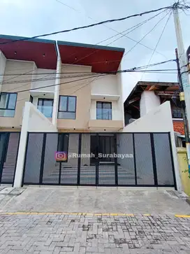 Rumah Baru 100 Meter dari Raya MERR dkt Nginden, Manyar, Klampis,