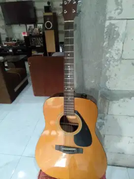 dijual gitar acustik Yamaha F310