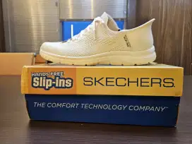 Skechers Slip-Ins Wanita Putih (ukuran 40)