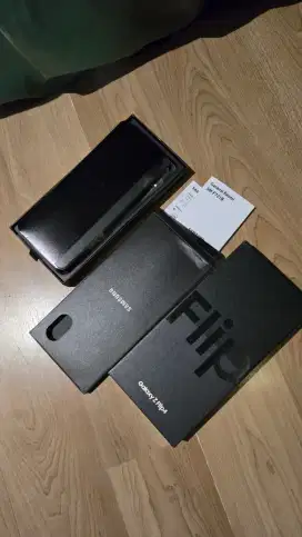 Dus original bawaan samsung z flip 4
