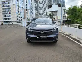 Honda HRV SE panoramic 2022 Abu Abu full spek seperti baru