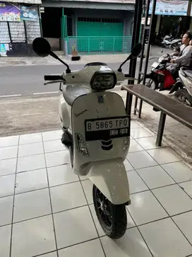 Piaggio Vespa S 125 I Get Tahun 2023 White