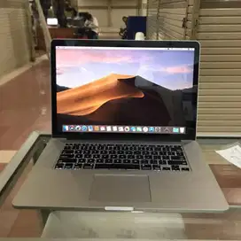 MacBook Pro Retina 2015 Core i7 15-Inch RAM 16/512GB D-AK