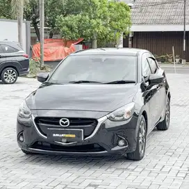 (DP 15JT) MAZDA 2 GT AT 2015